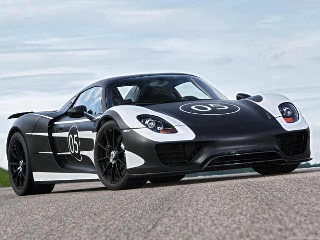Porsche продолжает знакомить с будущим 918 Spyder